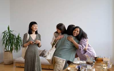 Prezent na parapetówkę – stylowe dodatki, które ocieplą każde nowe mieszkanie