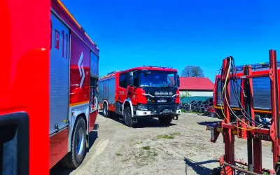 Pożar obory. Mężczyzna ma poparzoną twarz