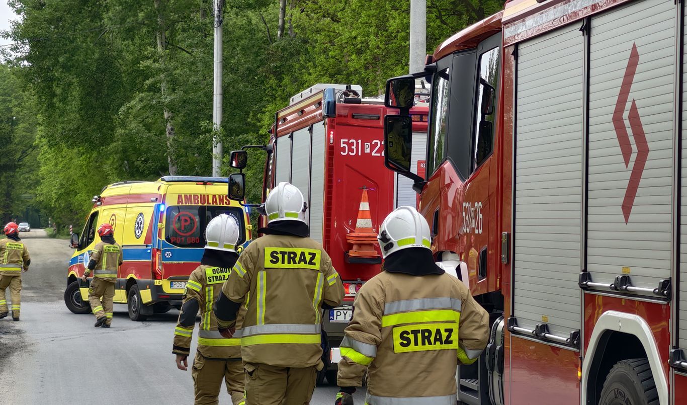 Pełno służb za Piaskami. Znamy szczegóły (ZDJĘCIA)