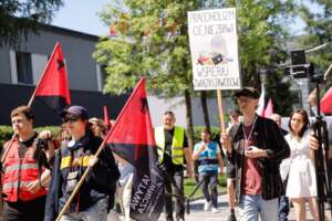 Wielki sprawdzian dla Dino Polska. Porozumienie z pracownikami czy kolejny skandal? protest-dino24