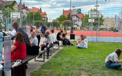 Uczniowie ewakuowani. Akcja policja w szkole (ZDJĘCIA)