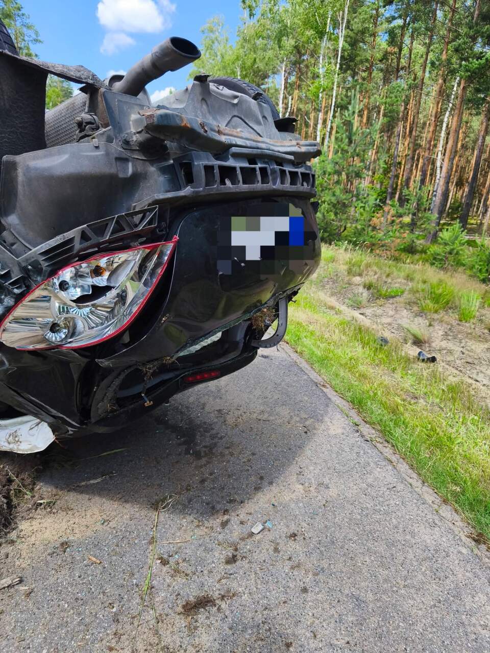 20-latka dachowała. Zaskakujące wyjaśnienia