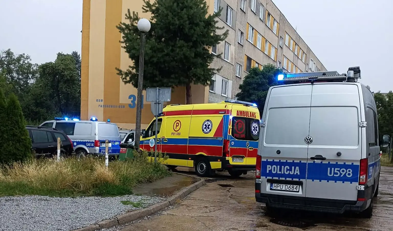 3 radiowozy i karetka. Wiemy co się stało przy Paderewskiego