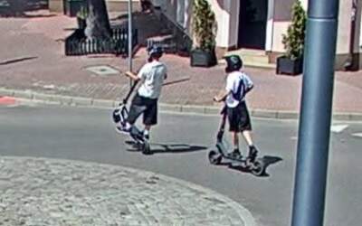 Brawurowa jazda na hulajnogach elektrycznych