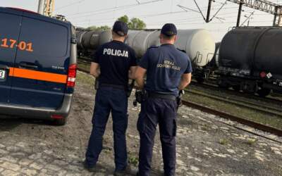 Atak na funkcjonariusza w pociągu i kierowca z zakazem