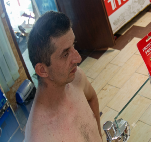 Poszukiwany ten mężczyzna. Gwizdnął kamerę? anton-zlodz