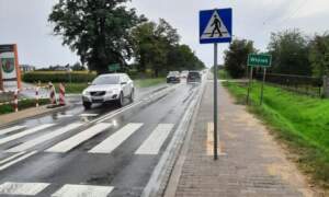 Znak na środku chodnika? Mieszkaniec alarmuje 1000183751