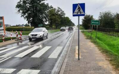 Znak na środku chodnika? Mieszkaniec alarmuje