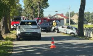 Wypadek Volkswagena i Audi (ZDJĘCIA) 1000185111