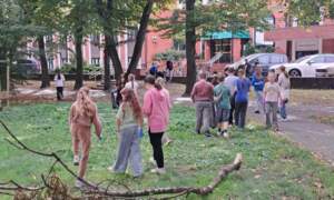Ostrów tonie w śmieciach przez brak kultury. Młodzież zawstydziła dorosłych! odpady-sprzatanie-06