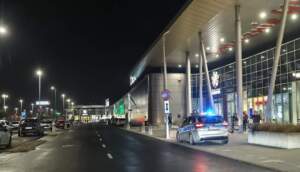 Zderzenie Mercedesa z karetką pogotowia. Ambulans był pojazdem uprzywilejowanym 1000201307