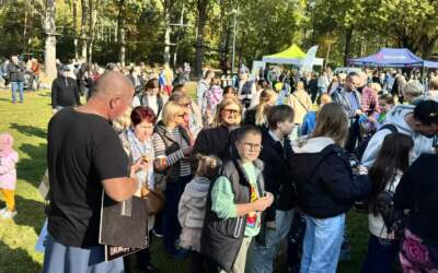Tłumy Ostrowian na Święcie Drzewa