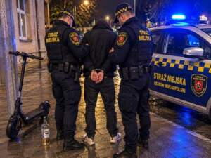 Ponad 2 promile alkoholu i jazda hulajnogą po Ostrowie FB_IMG_1793471447802