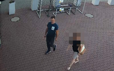 Policja szuka kierowcy białego busa