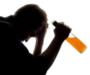 Był kompletnie pijany. Spowodował kolizję, a w środku były małe dzieci