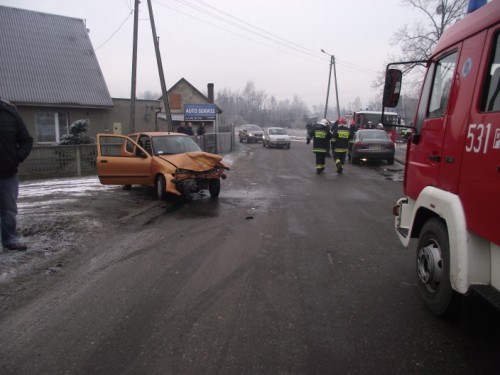 Czołówka Audi i Seicento. Zobacz jak je skasował