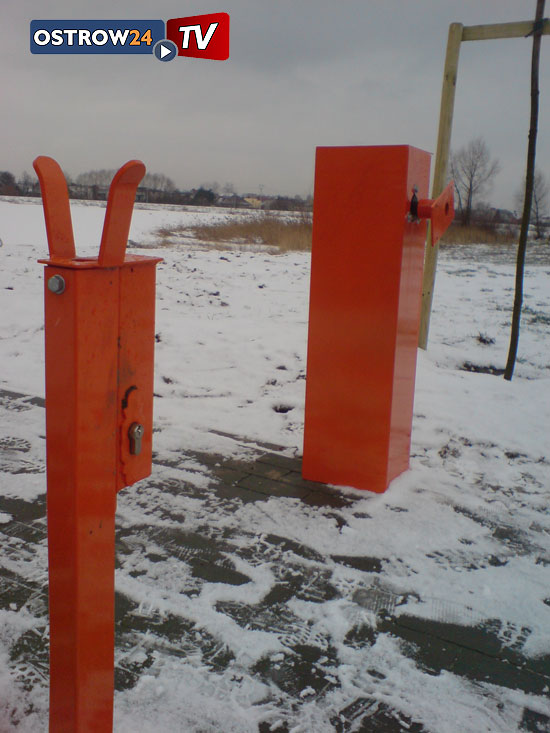 Kosmiczne bramki na Piaskach