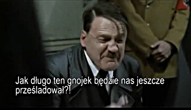 W krzywym zwierciadle
