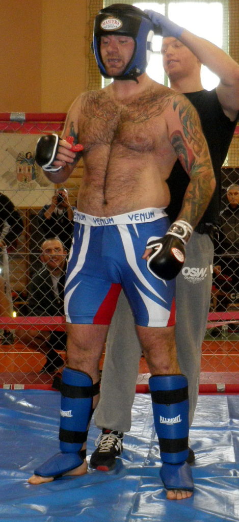 Policjant w MMA
