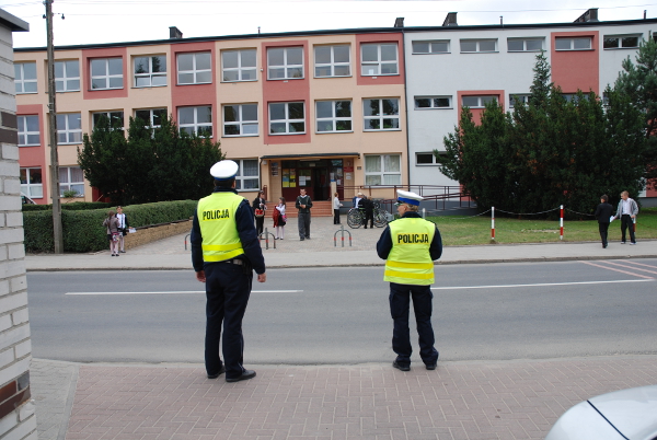 Policjanci mieli oko na szkoły