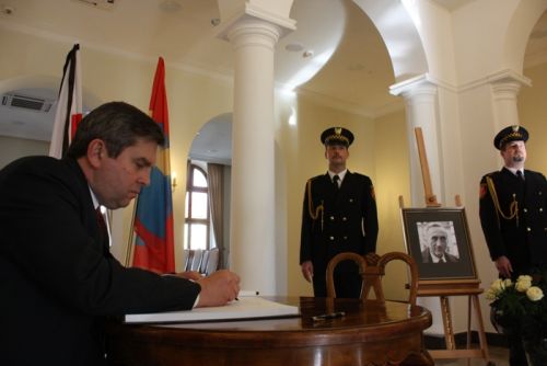 Władze miasta czczą zmarłego Tadeusza Mazowieckiego
