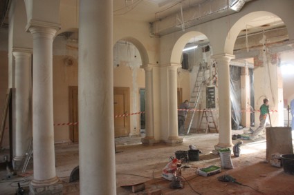 Ratusz na modernizacyjnym półmetku